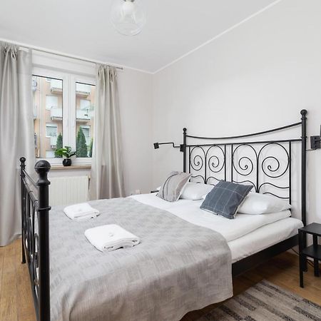 Pleasant Apartment With Terrace Cracow By Noclegi Renters 克拉科夫 外观 照片