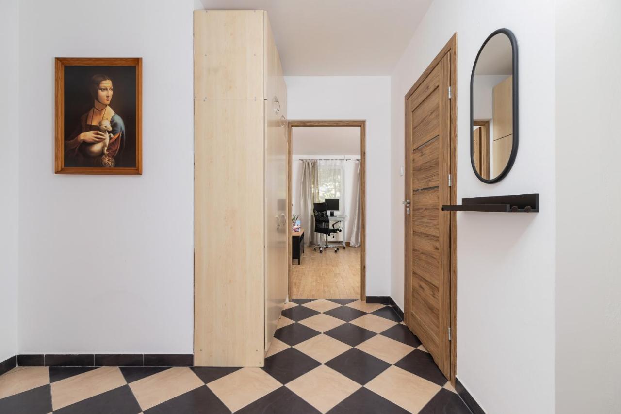 Pleasant Apartment With Terrace Cracow By Noclegi Renters 克拉科夫 外观 照片